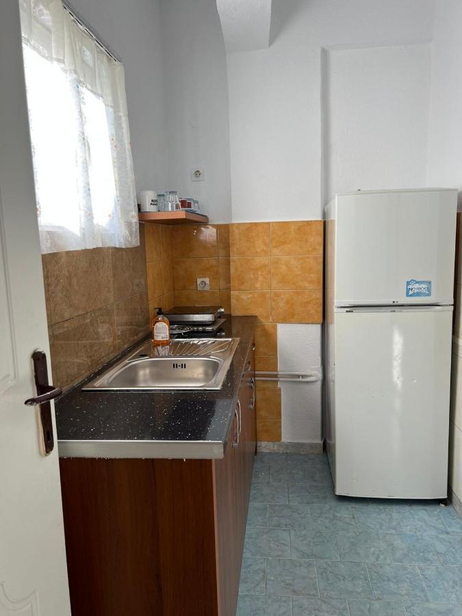 Nona'S Rooms Himare Exterior foto
