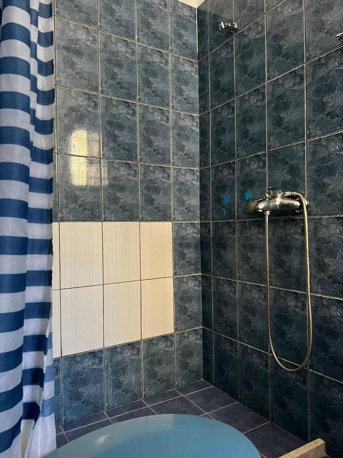 Nona'S Rooms Himare Exterior foto