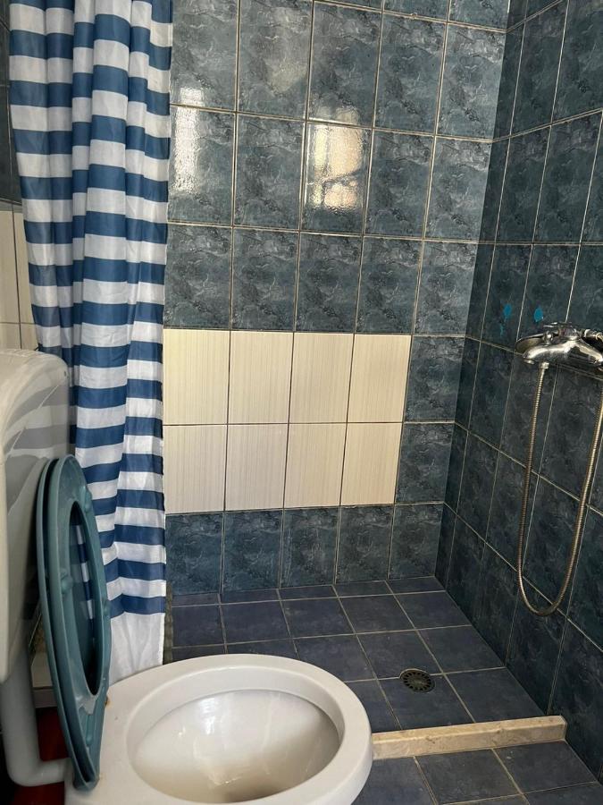 Nona'S Rooms Himare Exterior foto