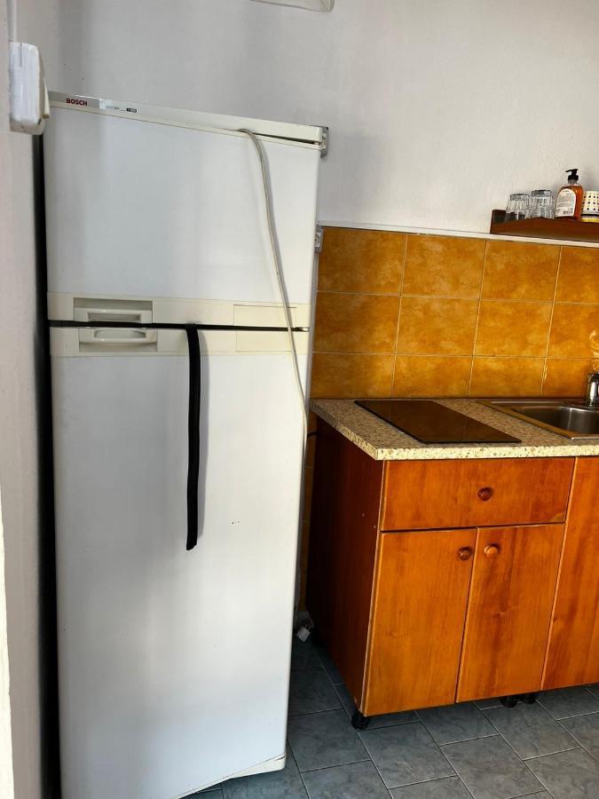 Nona'S Rooms Himare Exterior foto