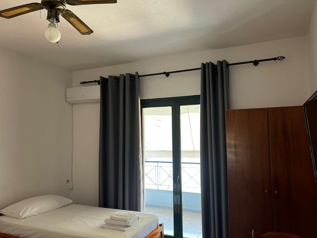 Nona'S Rooms Himare Exterior foto