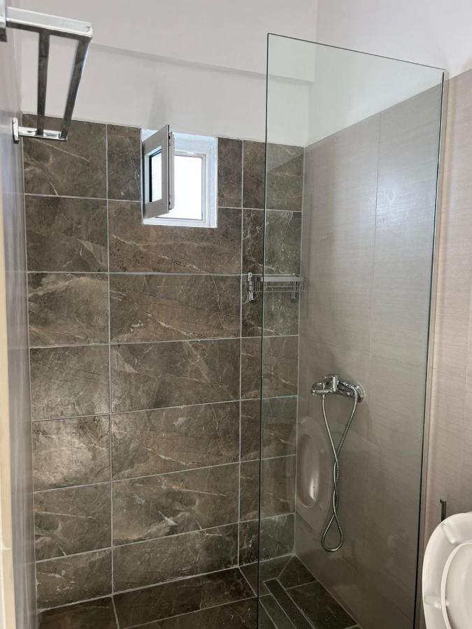 Nona'S Rooms Himare Exterior foto