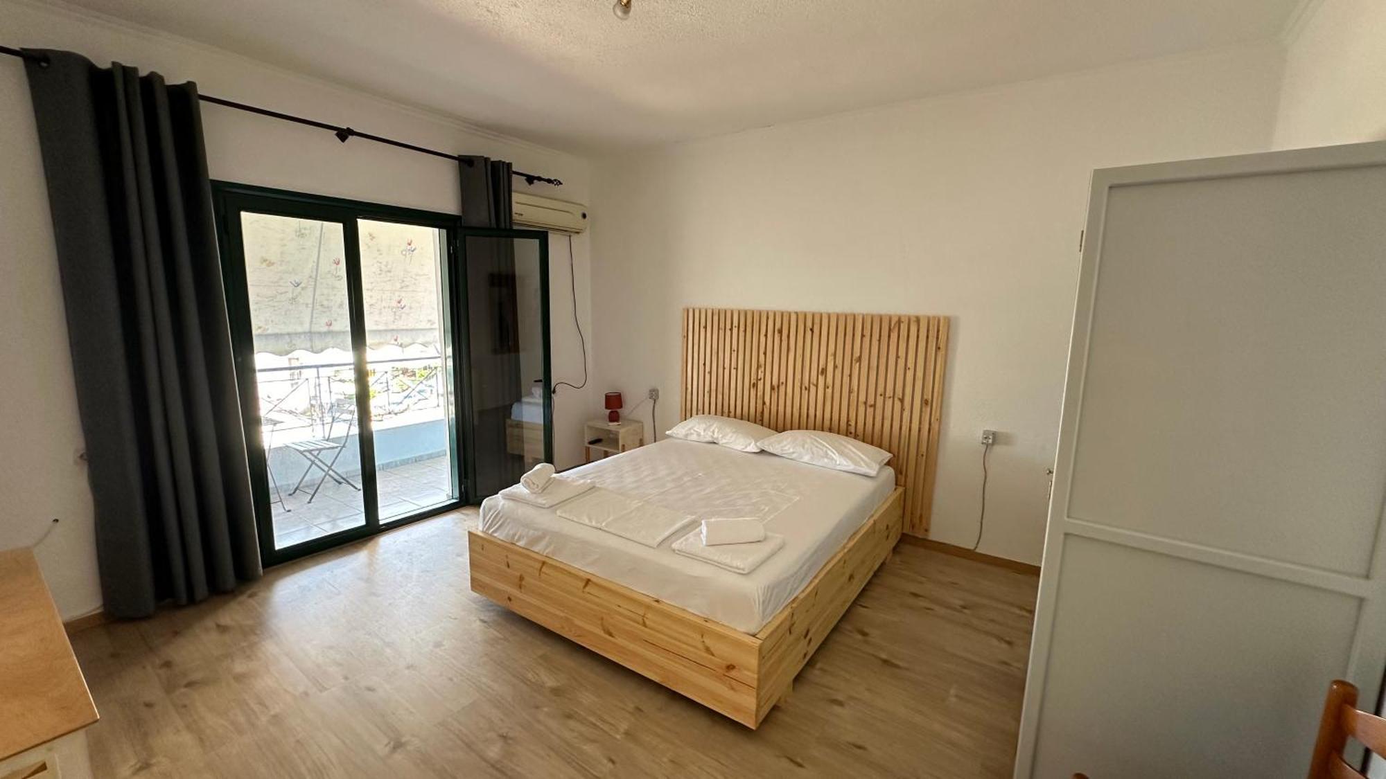Nona'S Rooms Himare Exterior foto