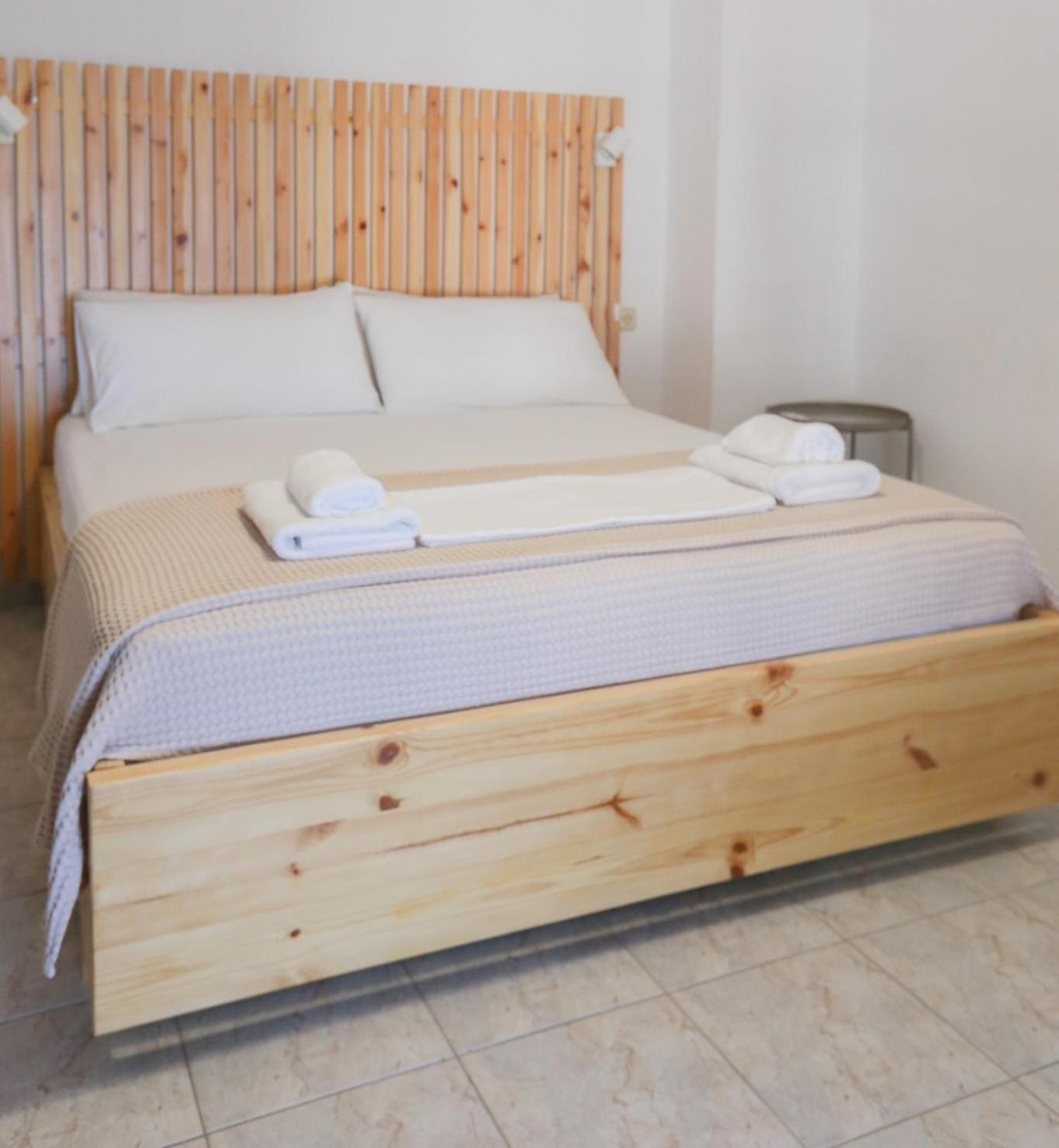 Nona'S Rooms Himare Exterior foto