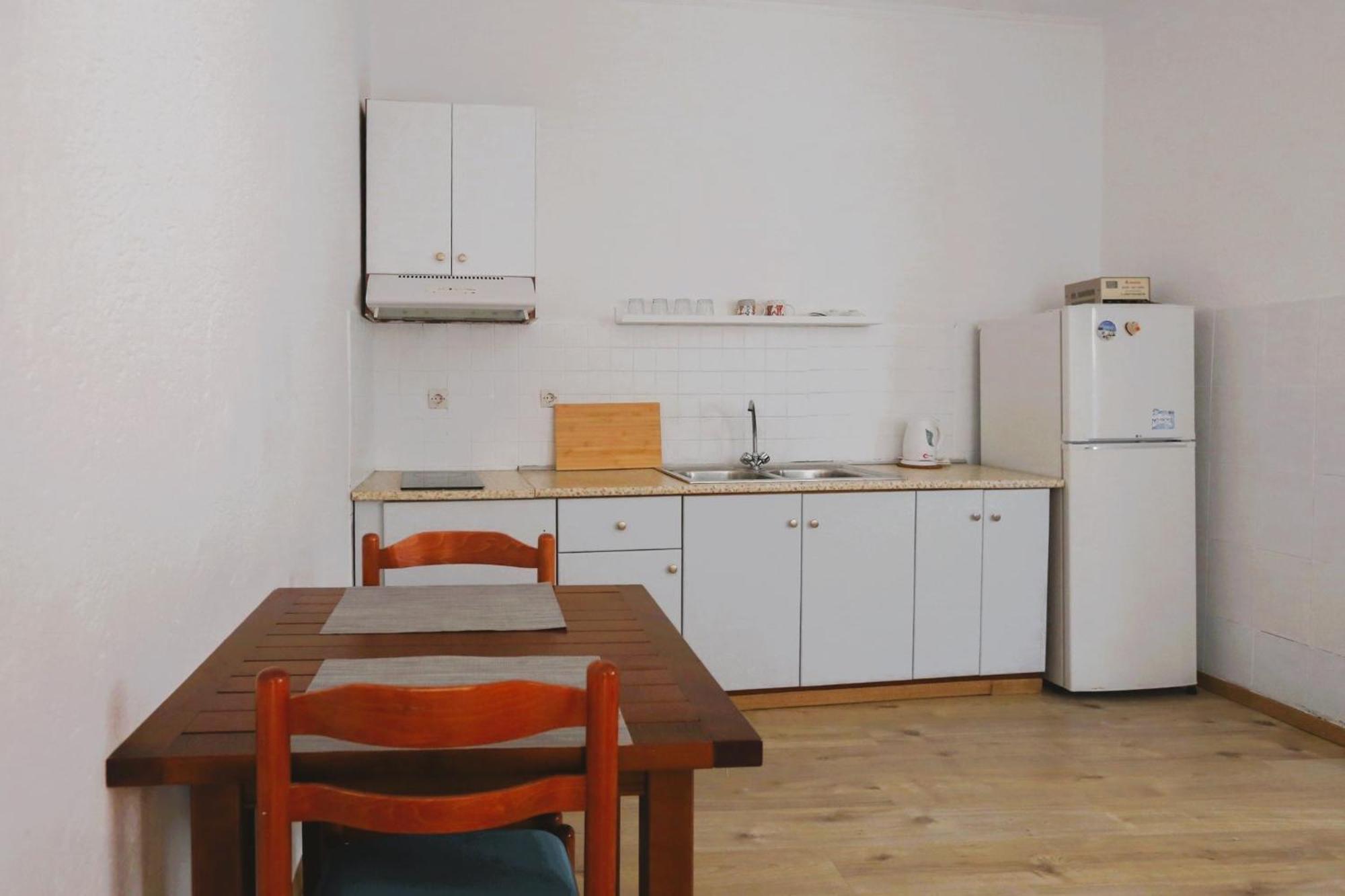 Nona'S Rooms Himare Exterior foto
